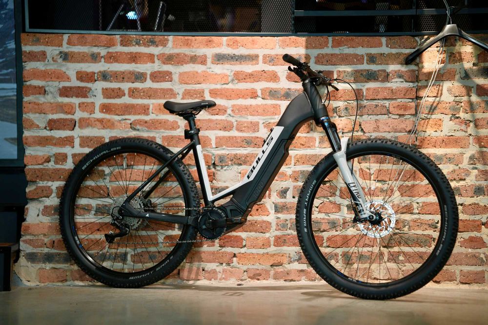 Rower Elektryczny Ebike Trekking BULLS E-Stream EVO 1 29"