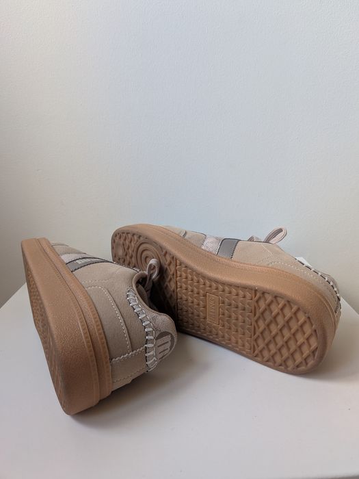 Ténis bege de senhora