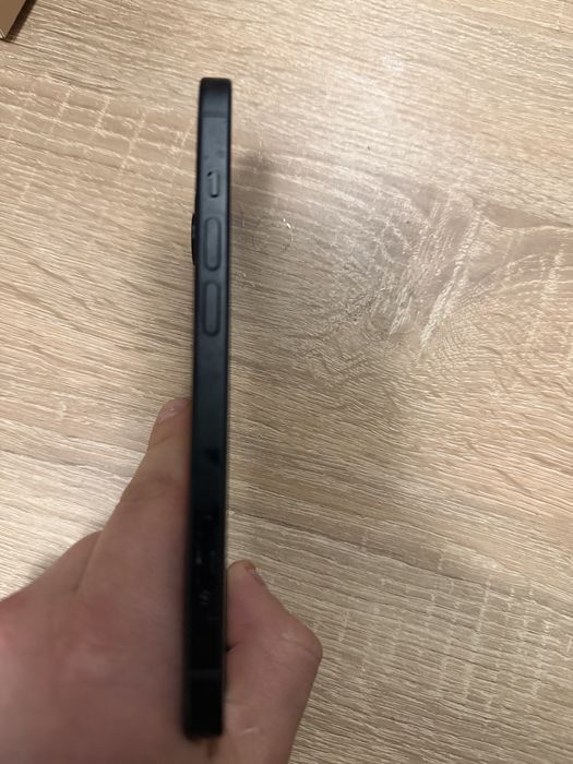 Iphone 15 black заблокований