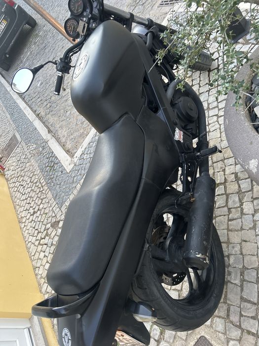 Mota Honda NTV 650