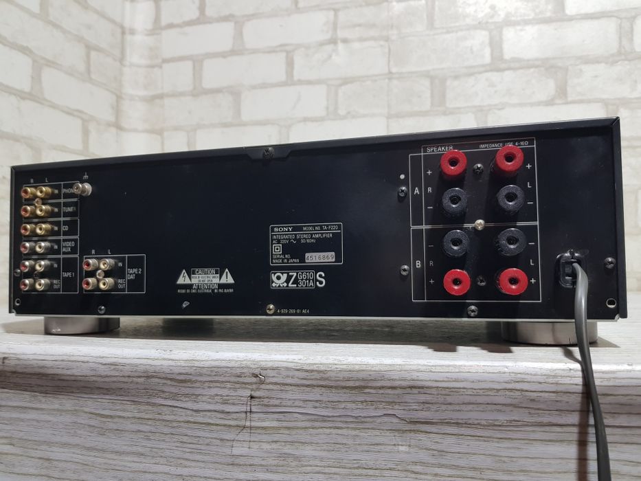 Стерео підсилювач SONY TA-F220,+1 *2x80 Вт, б/у з Німеччини