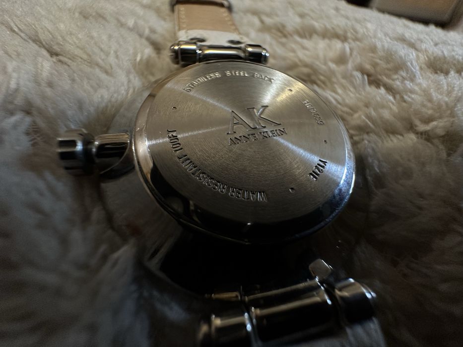 Наручний годинник Anne Klein