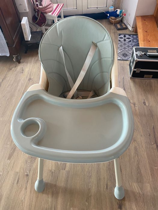 Cadeira de Refeição bébé como nova