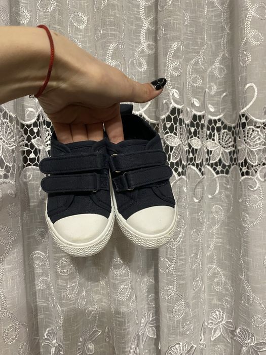 Дитячі кеди 22 розміру, 15 см стопа