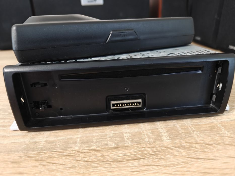 Автомагнітола Alpine CDE-121