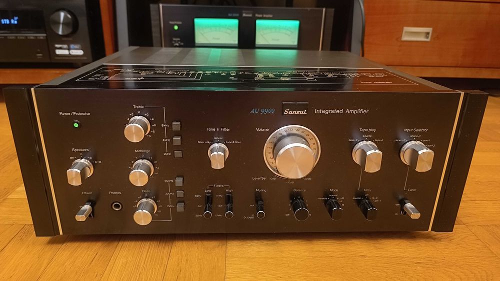 Wzmacniacz Sansui AU-9900