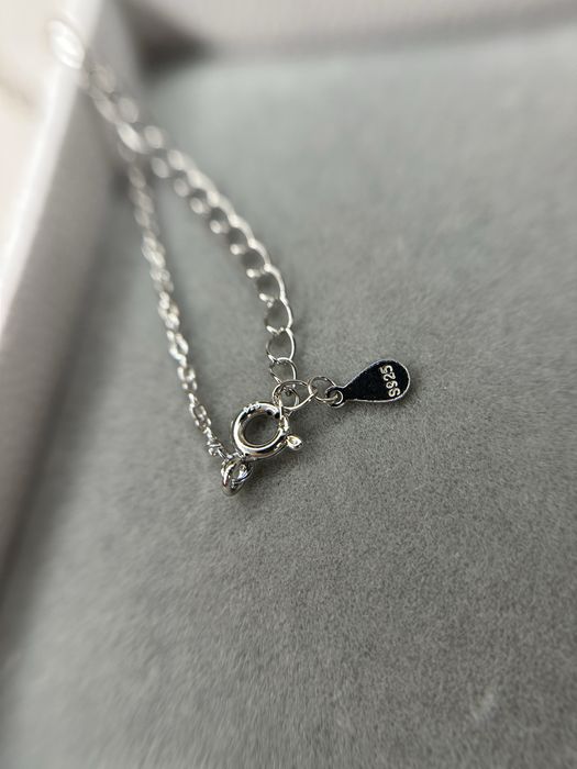 Срібний хрест з муасанітами з сертифікатами . Кольє з хрестом