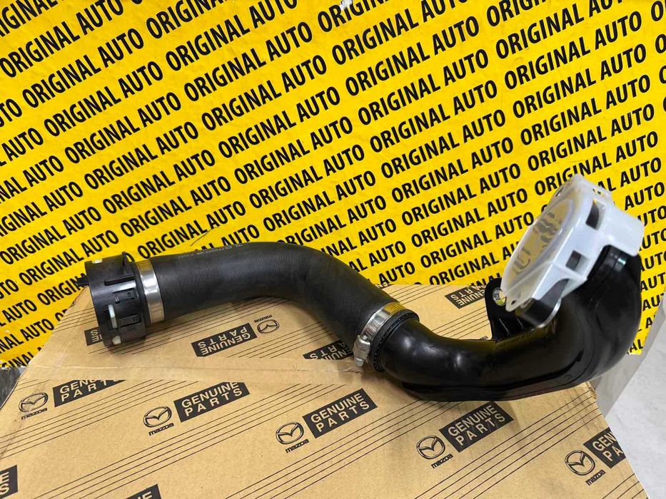 Патрубок інтеркулера правий Mazda CX-9 CX-5 Новий Оригінал