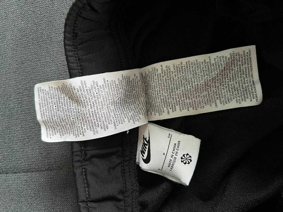Спортивні штани Nike (S)