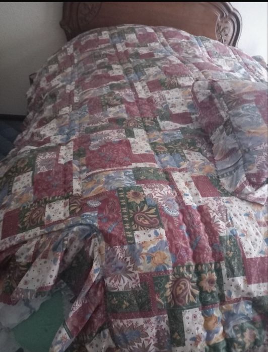 Edredão com 2 almofadas