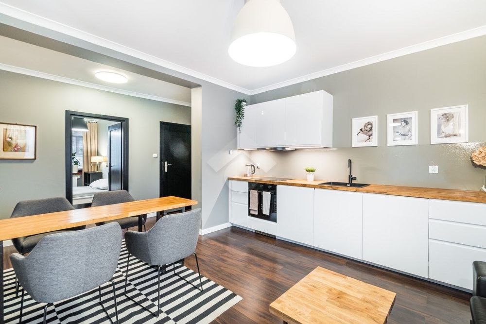 Salwator - 3 pokojowe mieszkanie z tarasem i ogrodem