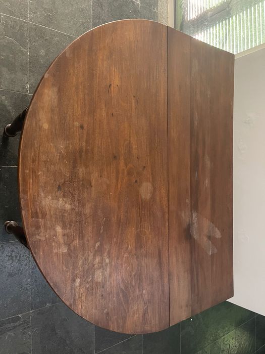 Mesa estilo holandês