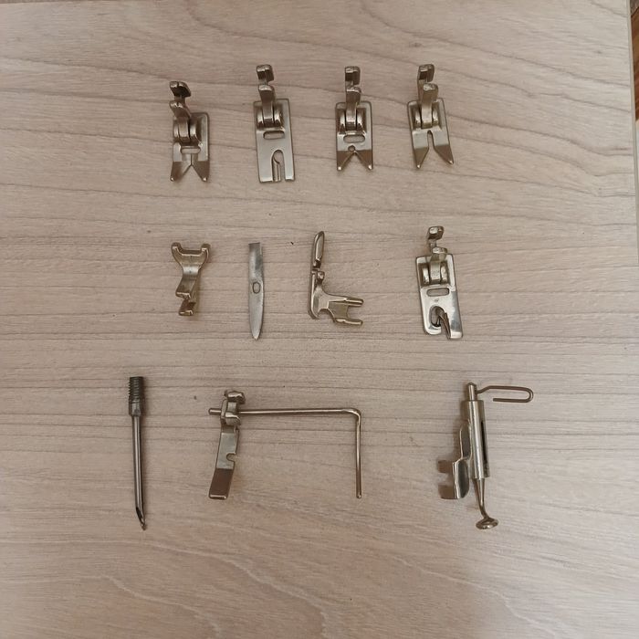 Лапки ,голки для шв.маш .