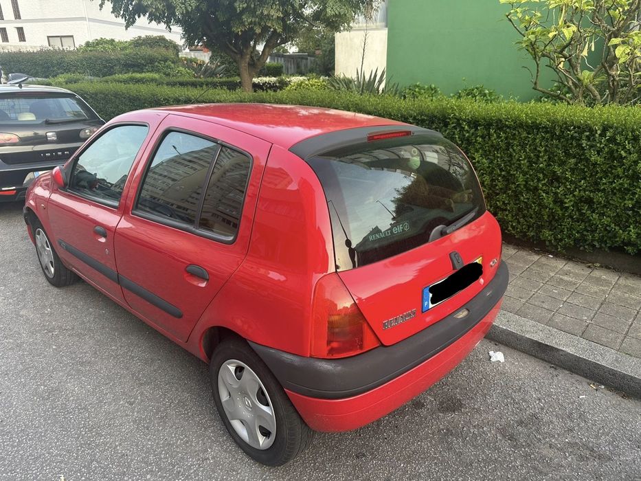 Renault Clio 1.0 RXE Agosto 2000