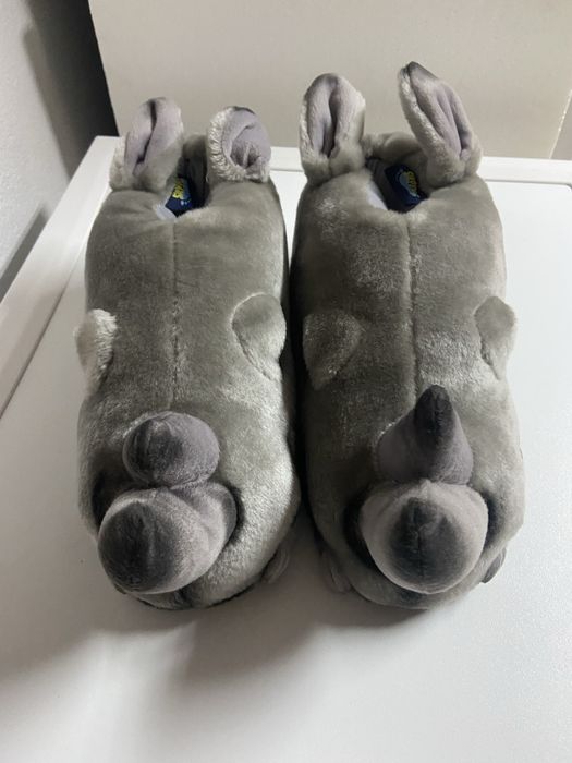 Pantufas rinoceronte novas
