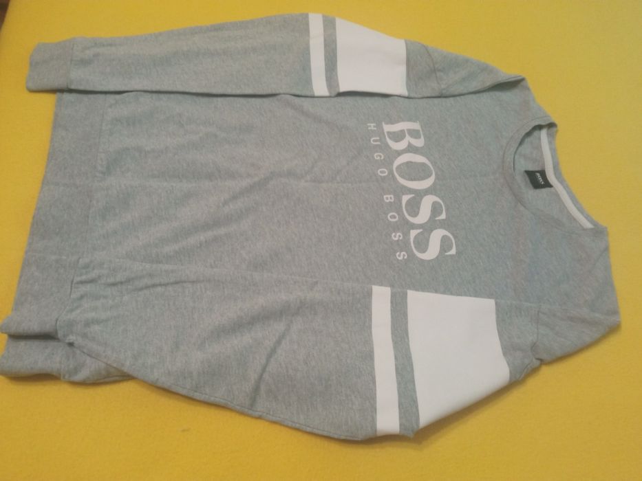 Кофта мужская  Hugo Boss .