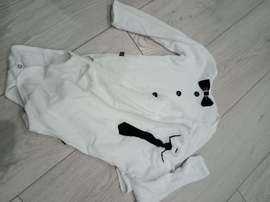 Body chłopięce rozmiar 98 2 szt.
