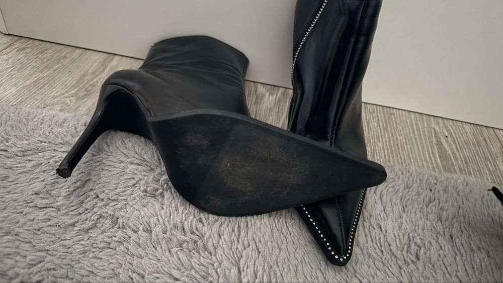 Botas em pele zara