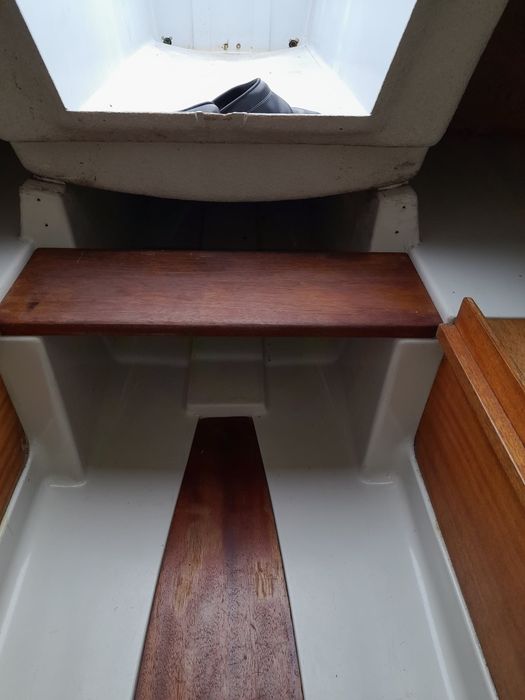 Jacht żaglowy 5.4 m plus przyczepa