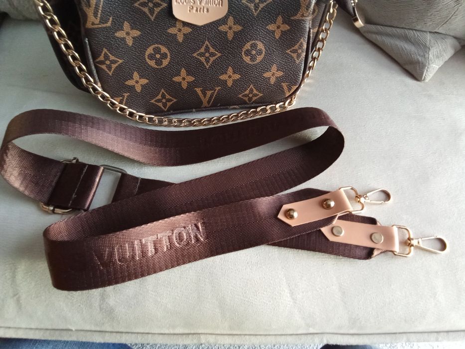 Mala com monograma LV com três acessórios