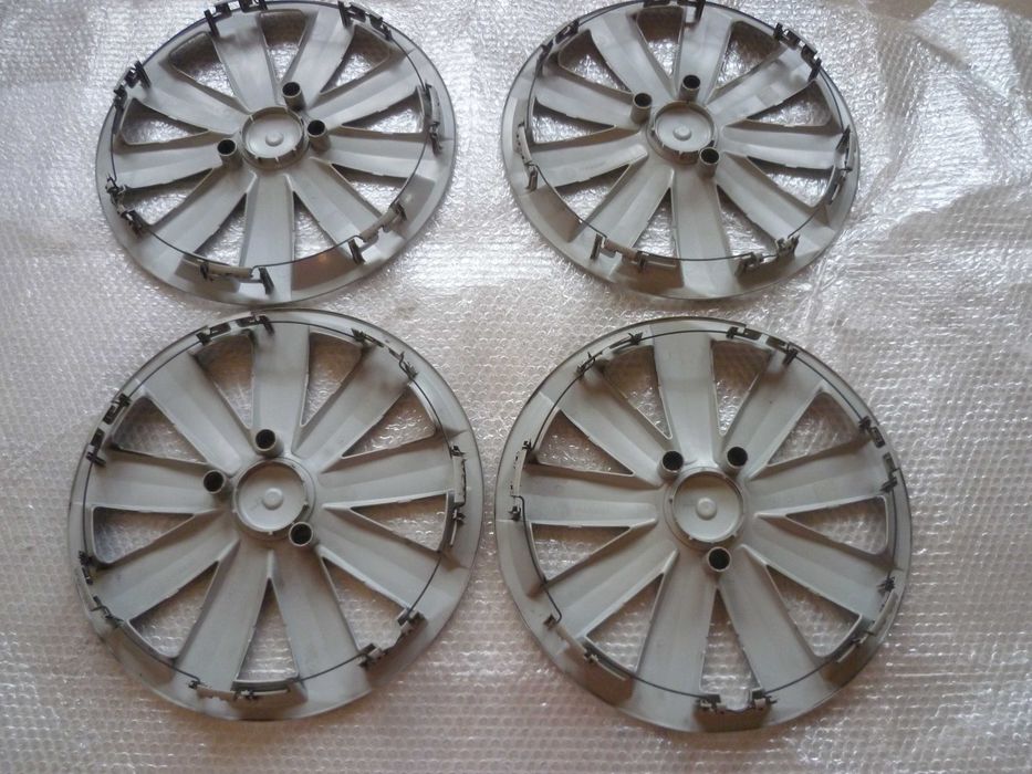 URGENTE  4 Tampas para Jantes - Originais VW Volkswagen