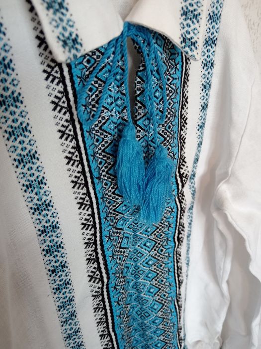 Вишиванка ручної роботи на хлопчика 5-7 років