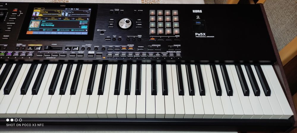 Korg PA 5x 88 +300styli