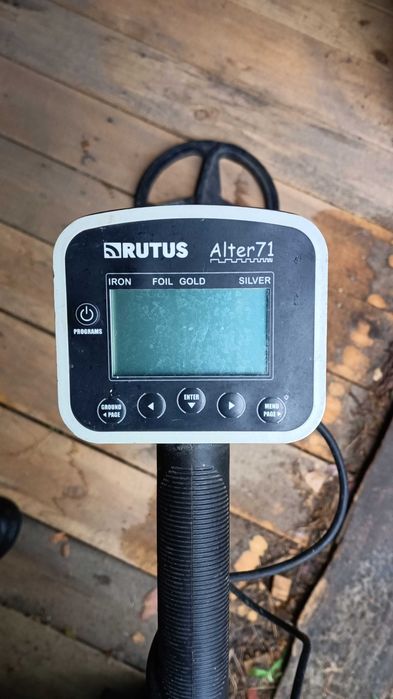 Продам металлоискатель rutus 71
