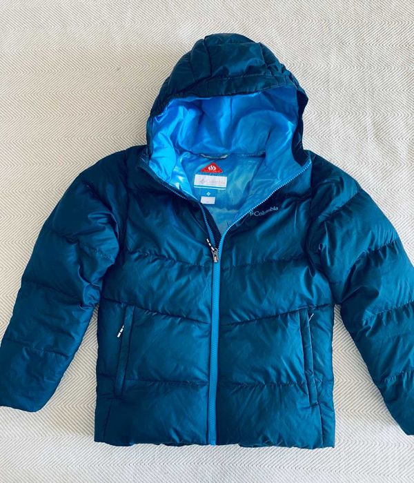Куртка пуховик COLUMBIA на 9-10 лет