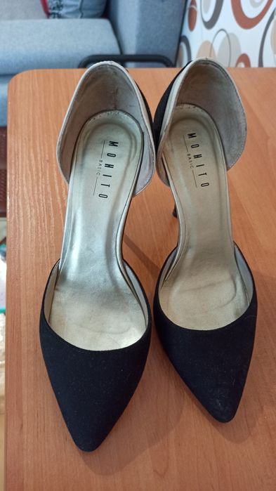 Туфли-лодочки на шпильке