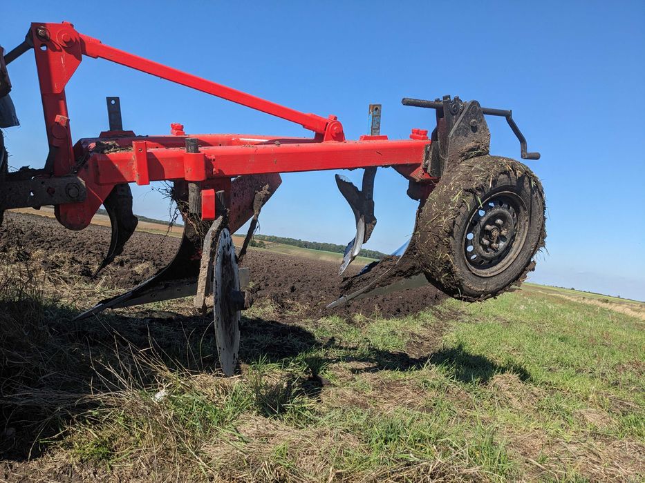 Плуг 2 корпусний 2*40