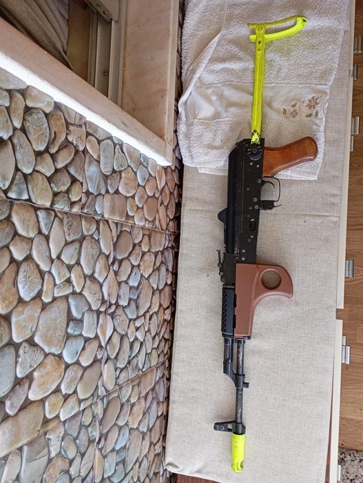 Airsoft ak classic army com guarda maos em 3d