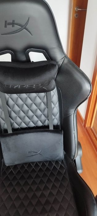 Cadeira Gaming HYPERX Jet (Até 150 kg - Elevador Classe 4 - Preto)