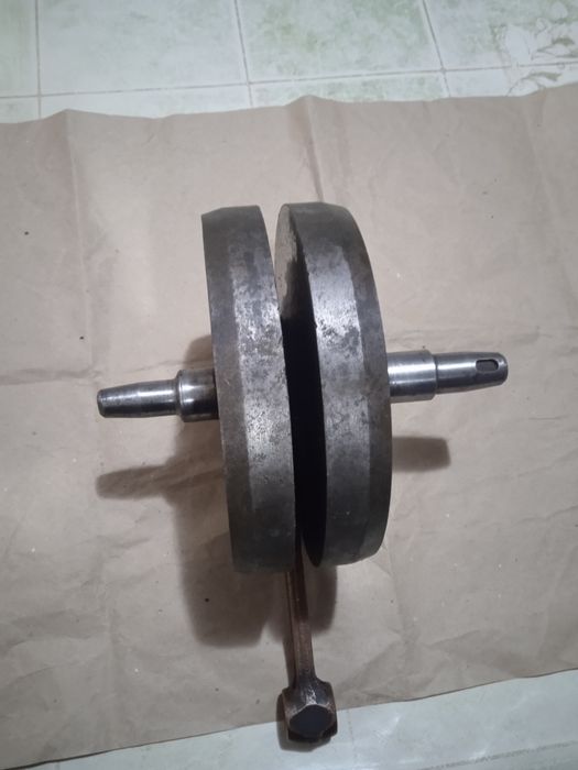 Коленвал іж планета та Мінськ