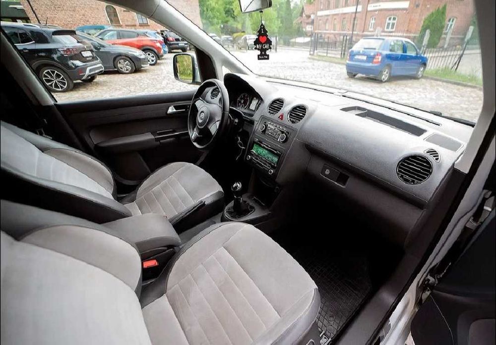 Volkswagen Caddy 2013 року 1.6 дизель