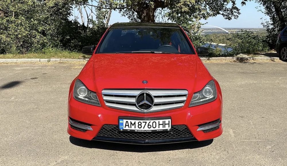Продаю Mercedes-Benz C250