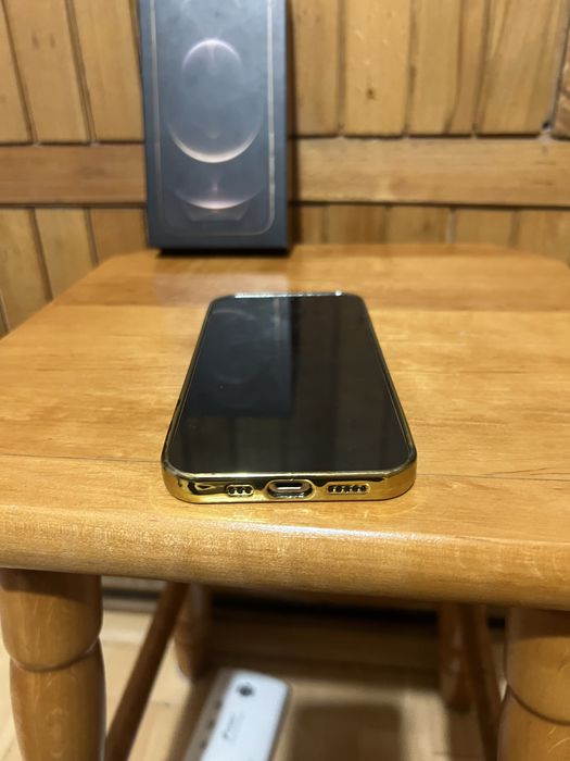 iPhone 12 Pro Bardzo dobry Stan