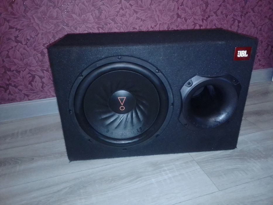 Самбуфер JBL BassPro 12