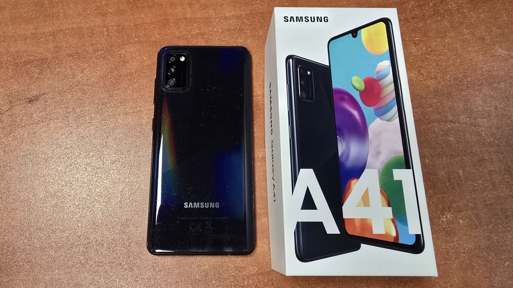 Samsung Galaxy A41 Dual Sim 64GB/4GB RAM czarny, stan bdb