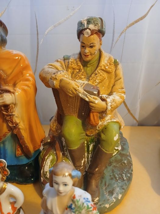 Статуэтка Гуцул , Матрешка, штоф и др