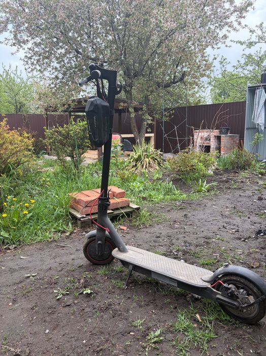 Електросамокат mi Electric Scooter pro