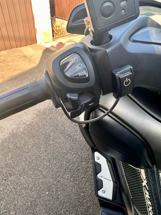 Yamaha X-Max 250 ABS TCS з Японії