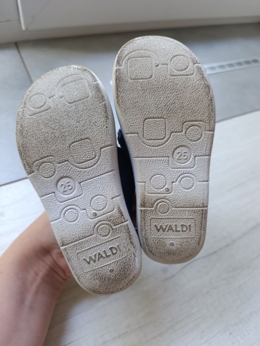 Тапочки  Waldi 25р. в садочок взуття