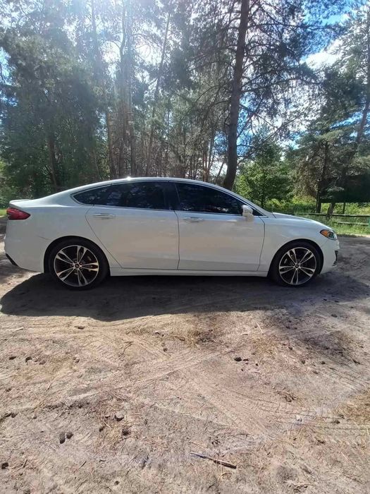 Форд фусіон 2019