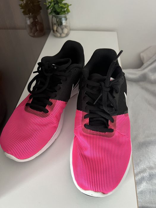 Кросівки Nike,р.37.5(23.5) нові