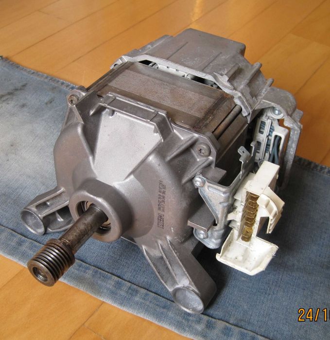 Пральна машина Bosch двигун, мотор.