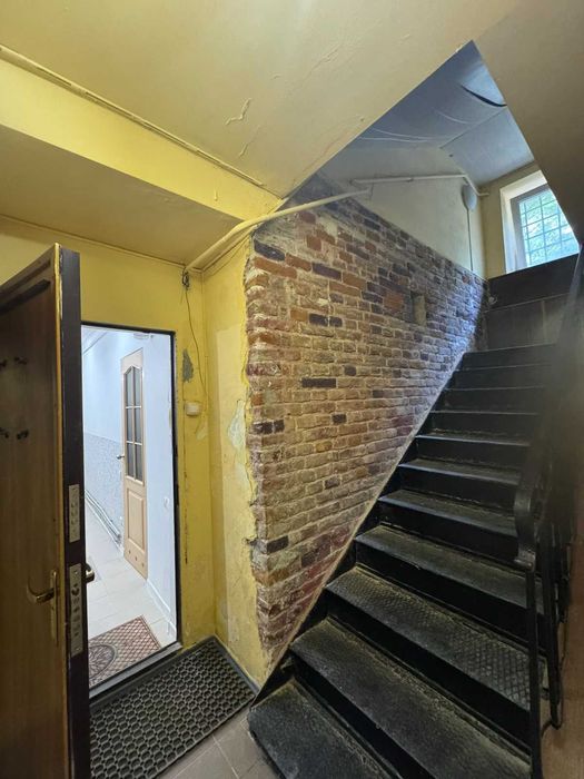 Продаж нежитлового приміщення у центрі Львова по вул. К. Левицького