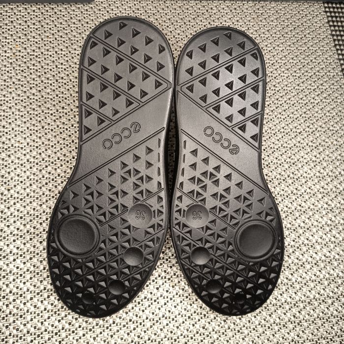 36,37,39,40. Стильні шкіряні кеди Ecco Street 1