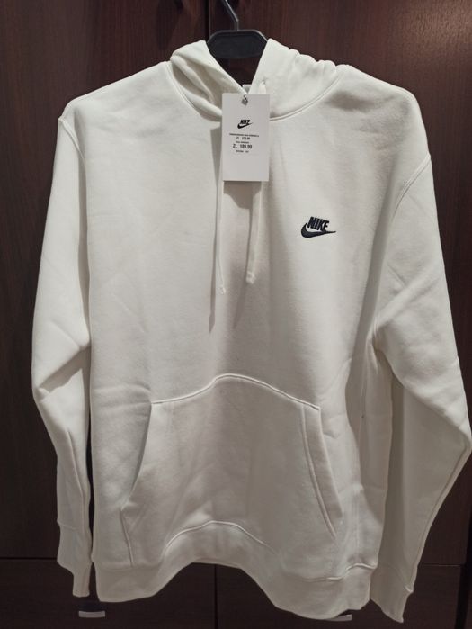Biała bluza Nike z metką