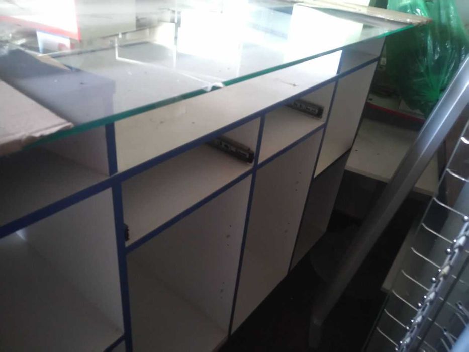 Рецепція, стійка адміністратора